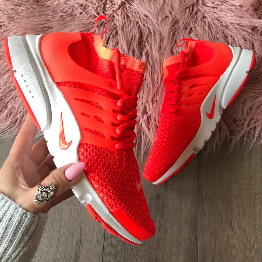 NWT Nike Air Presto Flyknit Ultra mango - Picture 2 of 8