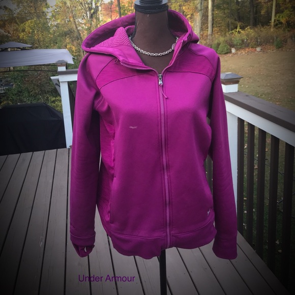 Under Armour Tops - Under Armour Sweater/Hoodie