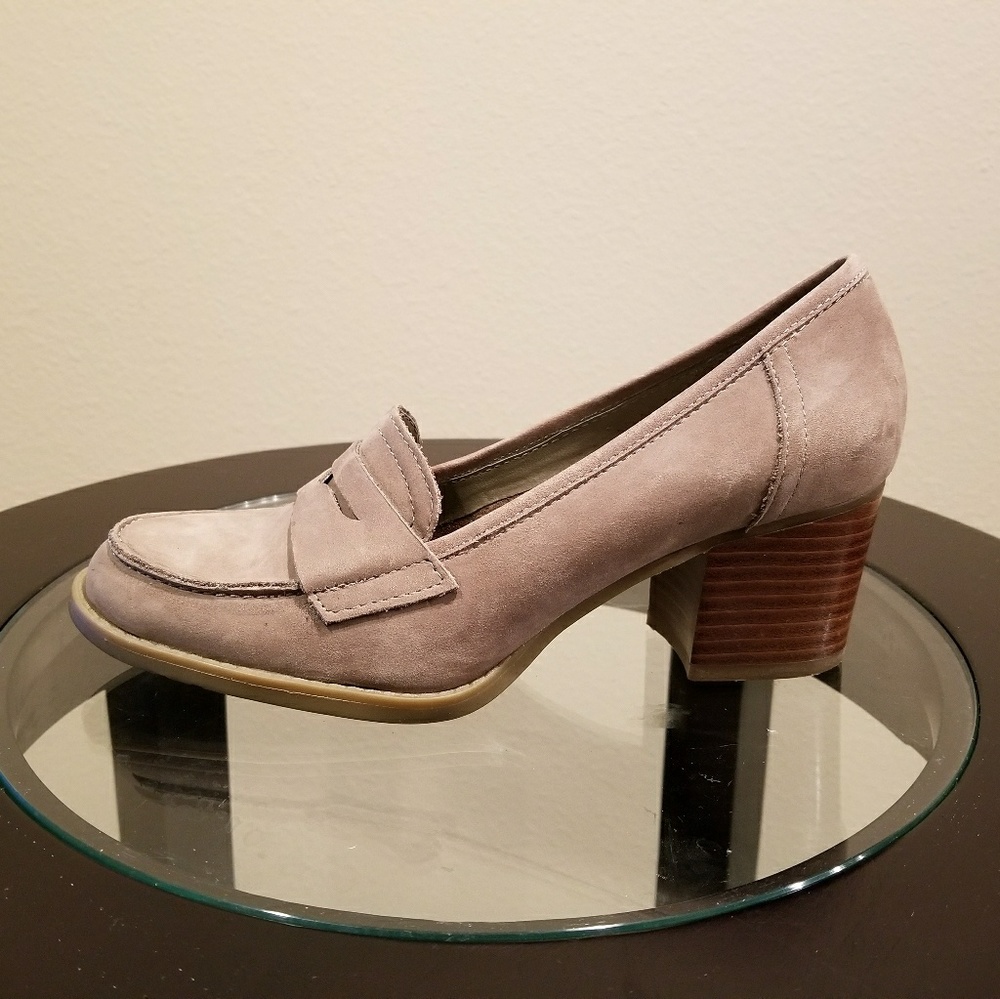 Marc Fisher Taupe Suede Loafer Size 6.5M