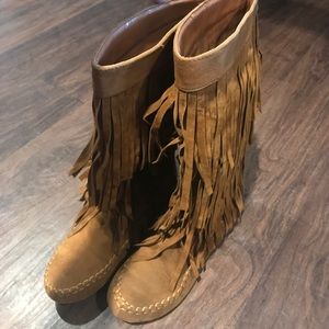 Moccasin boots