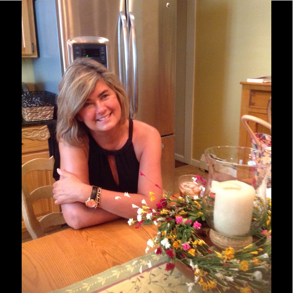 Meet your Posher, Suzanne