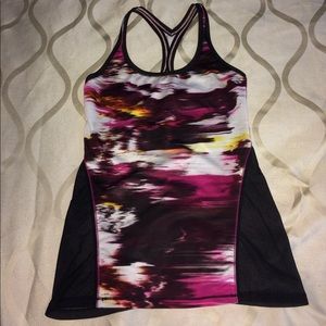 Lululemon workout top