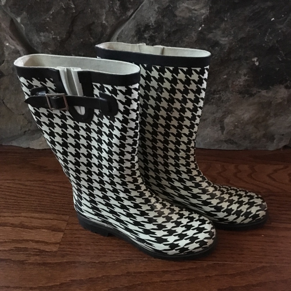 Houndstooth Rainboots