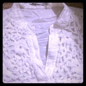 White lace 3/4 length blouse 👚