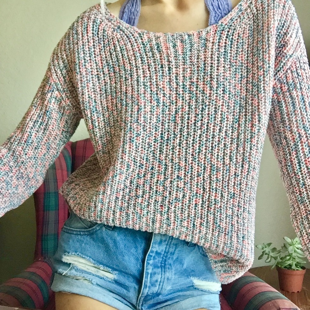 Multi-Colored Knit Sweater🌸🌼💜