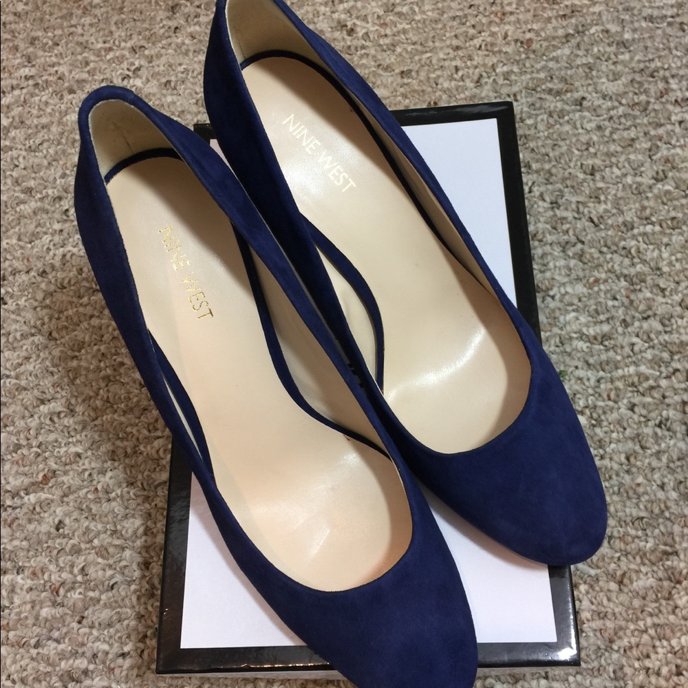 Blue Suede Pumps
