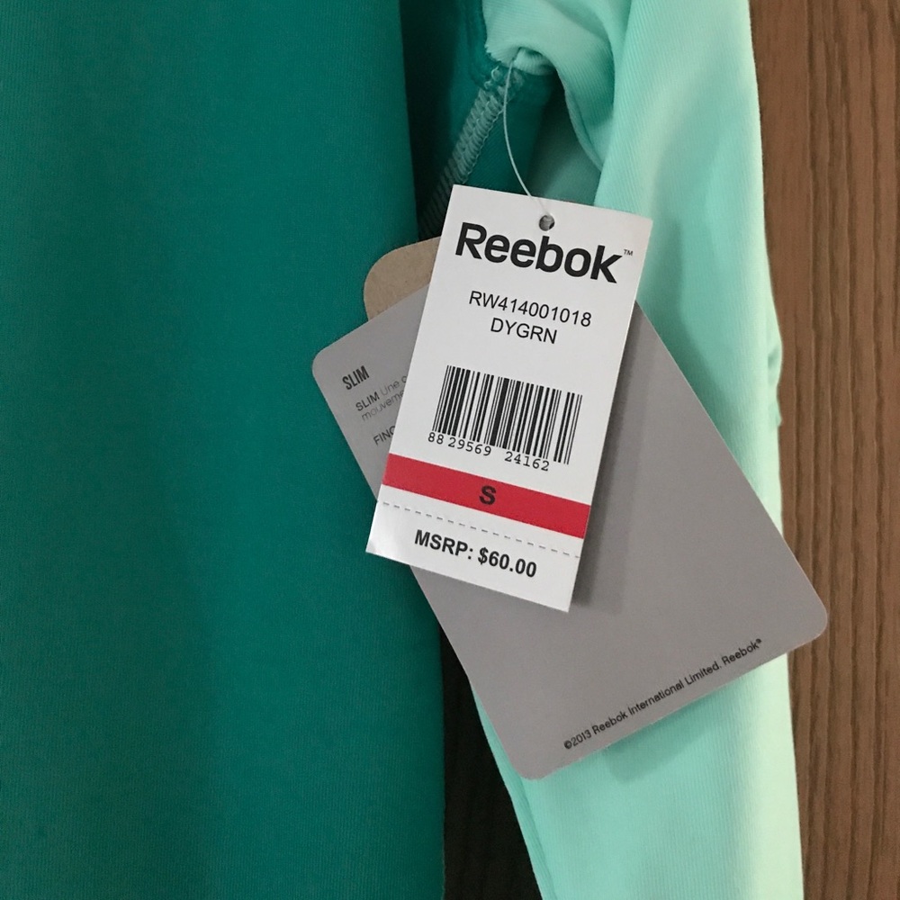 Athletic pullover - Picture 5 of 6