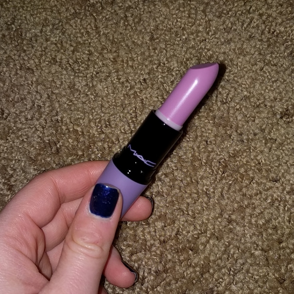 NEW MAC x Kelly Osbourne Dodgy Girl Lipstick