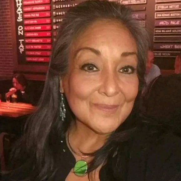 Meet your Posher, Sher - Picture 8 of 13