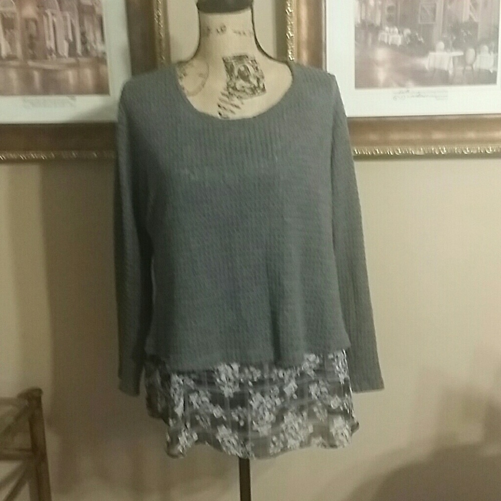 Gray sweater