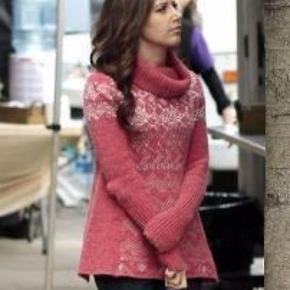 *MAKE AN OFFER* Free People Turtleneck Sweater