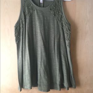 🔥3/$10 FLOWY BOHO TOP CROCHETED LACE PATTERNS