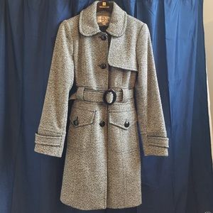 Women's medium weight knee length coat