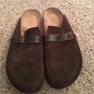 Birkenstock loafer style clogs. 40N