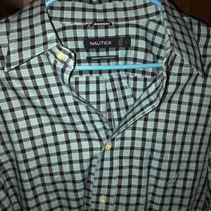Nautica shirt size Large wrinkle free