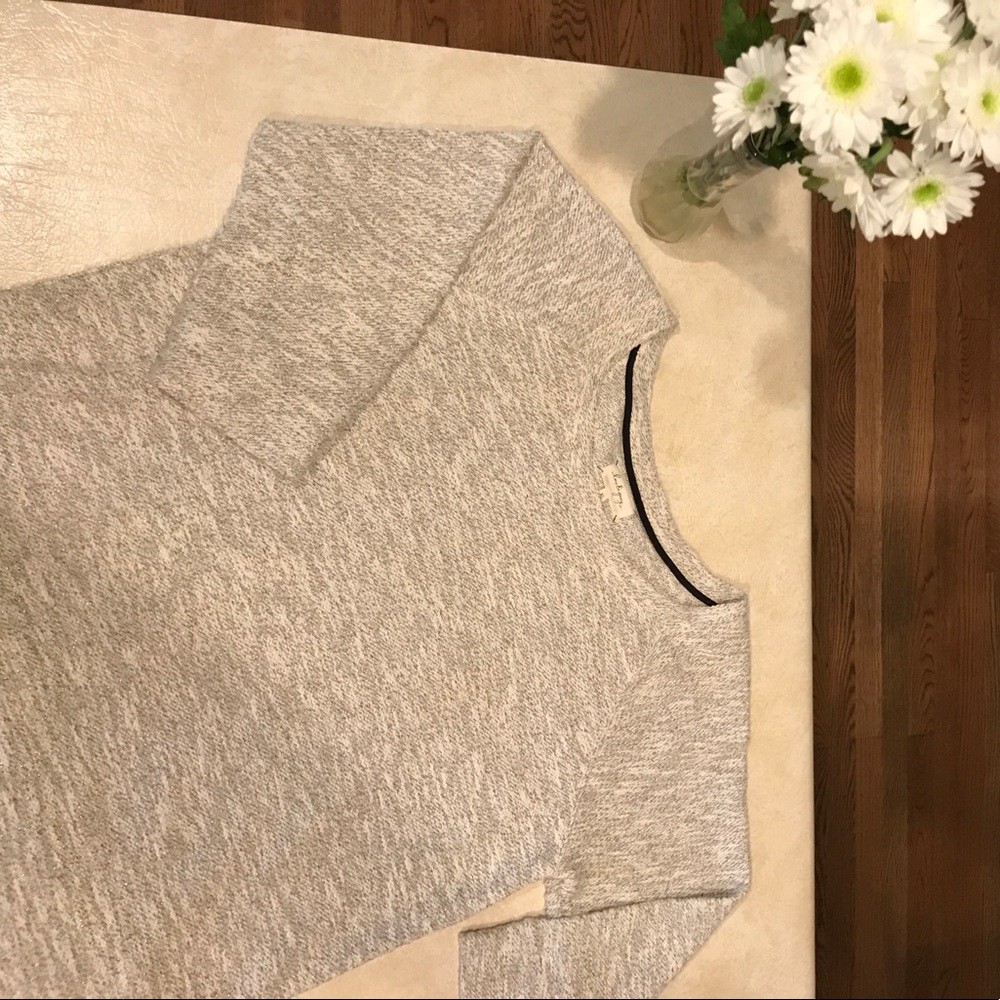 Lou & Grey 3/4 sleeve sweater/sweatshirt-GUC!