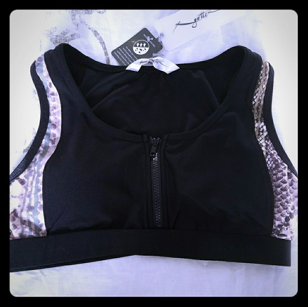 Gottex front zip sports bra, size L
