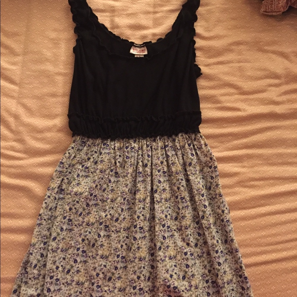 Mossimo Supply Co. cute summer dress
