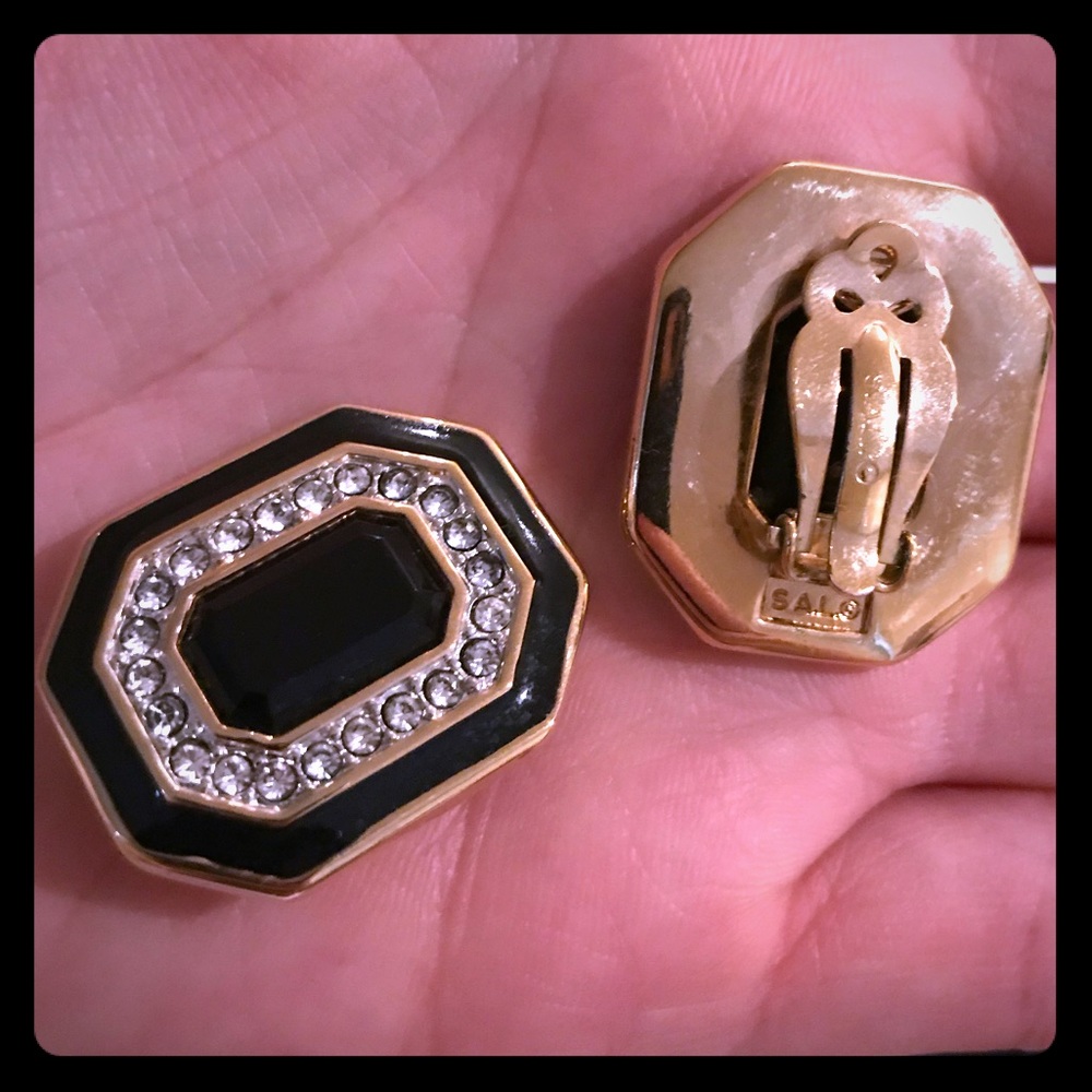 Black and gold earrings