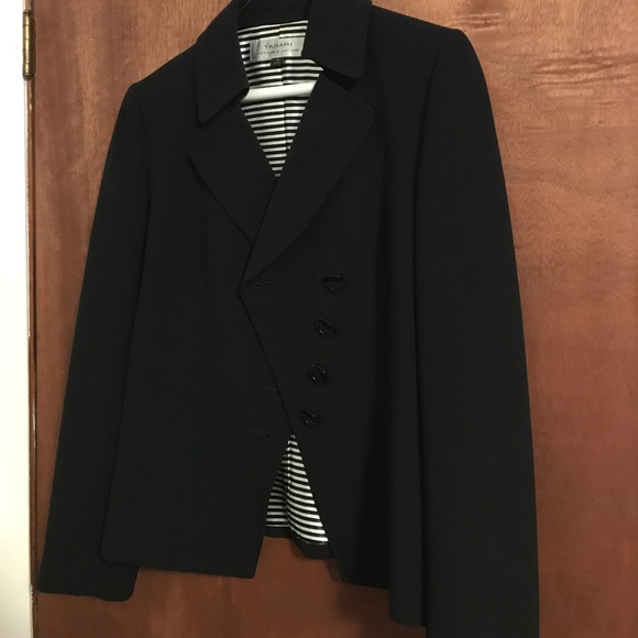 Tahari Jackets & Blazers - EUC tahari ASL asymmetrical blazer