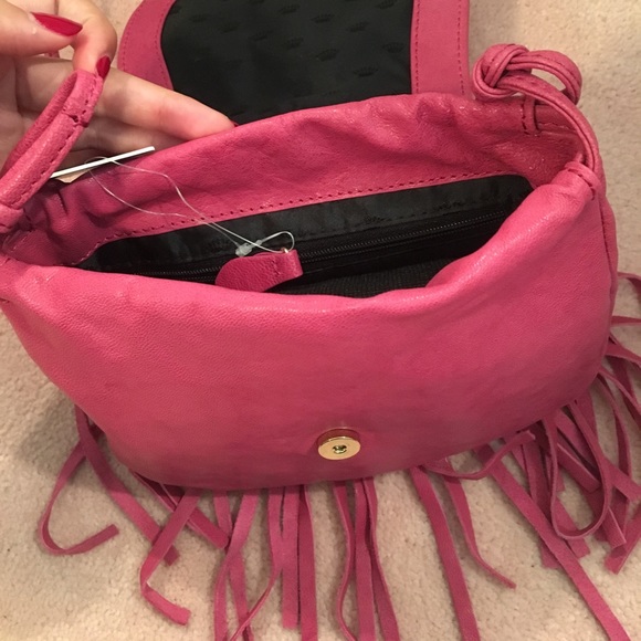 JUICY COUTURE NEW WITH TAGS crossbody purse - Picture 3 of 5