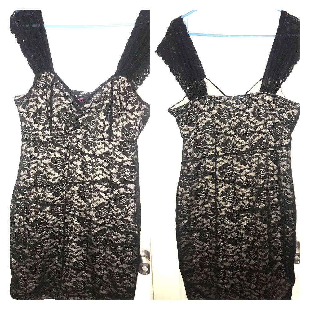 Worn ONCE 🌑 and nude lace mini dress