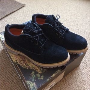 Men’s Publish X Timberland shoes size 10 NEW