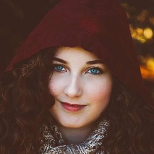 Meet your Posher, Maddie