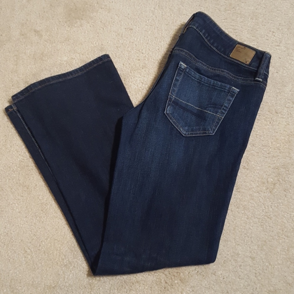 AE dark jeans look brand new