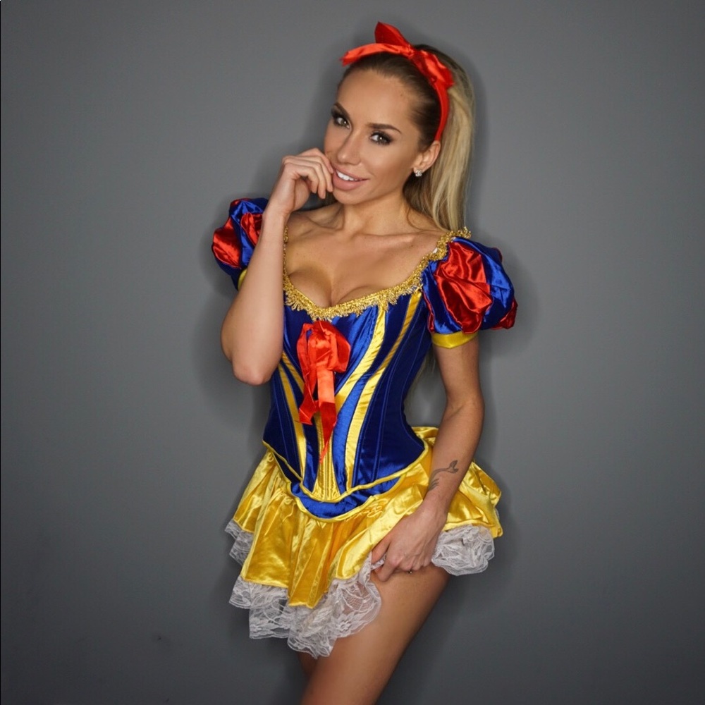Sexy Snow White Costume
