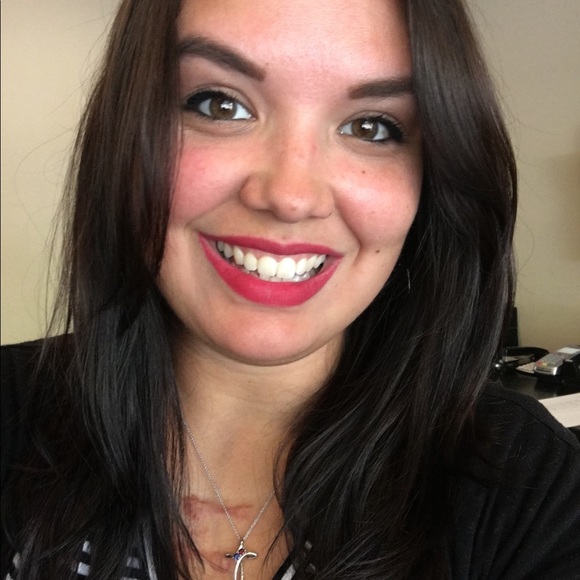 Meet your Posher, Nitasha - Picture 2 of 6