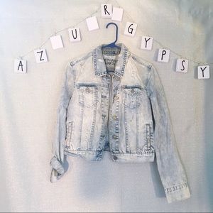 ✨ Acid Washed Jean Jacket✨