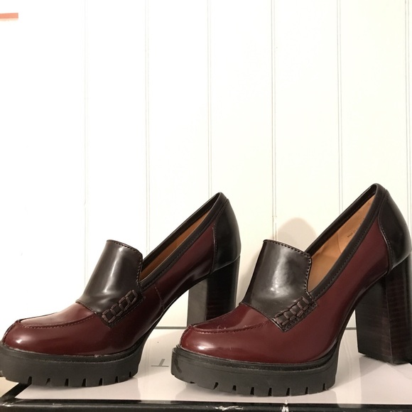 90’s Inspired Pumps🛍 - Picture 5 of 8