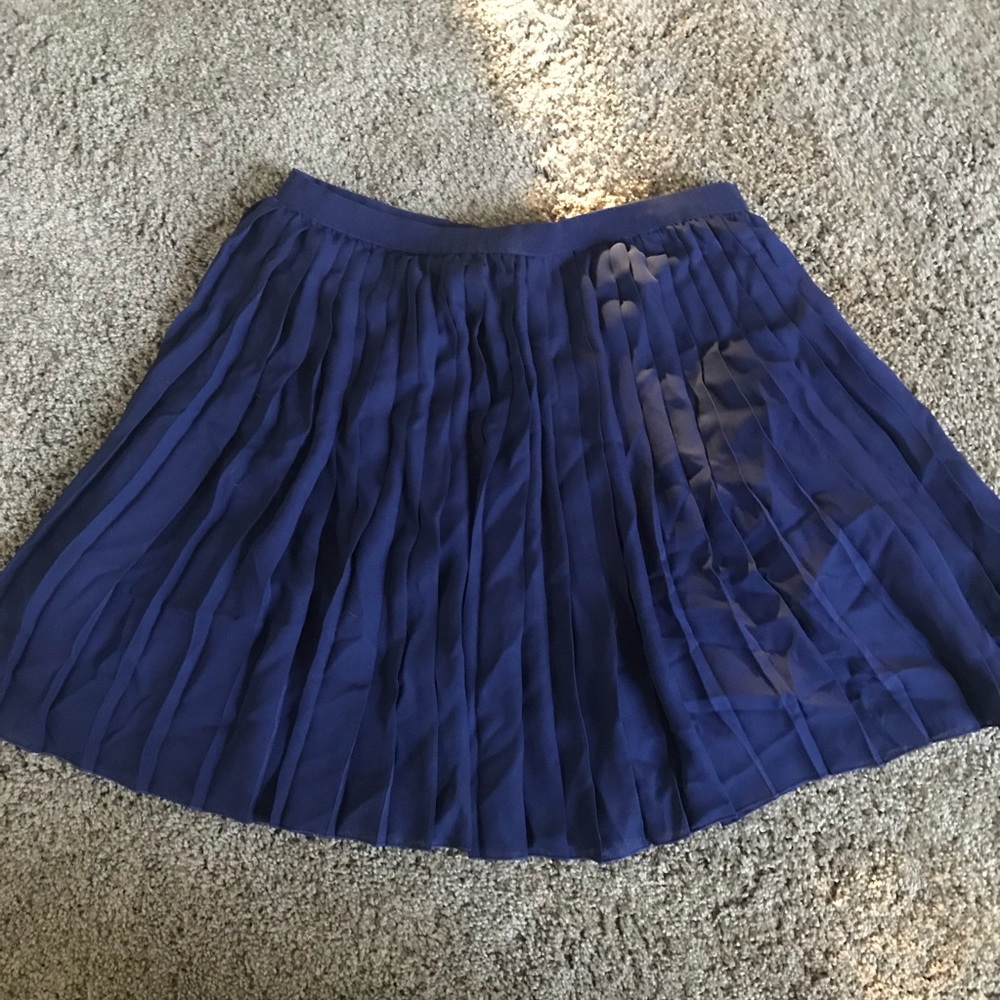 Uniqlo blue skirt