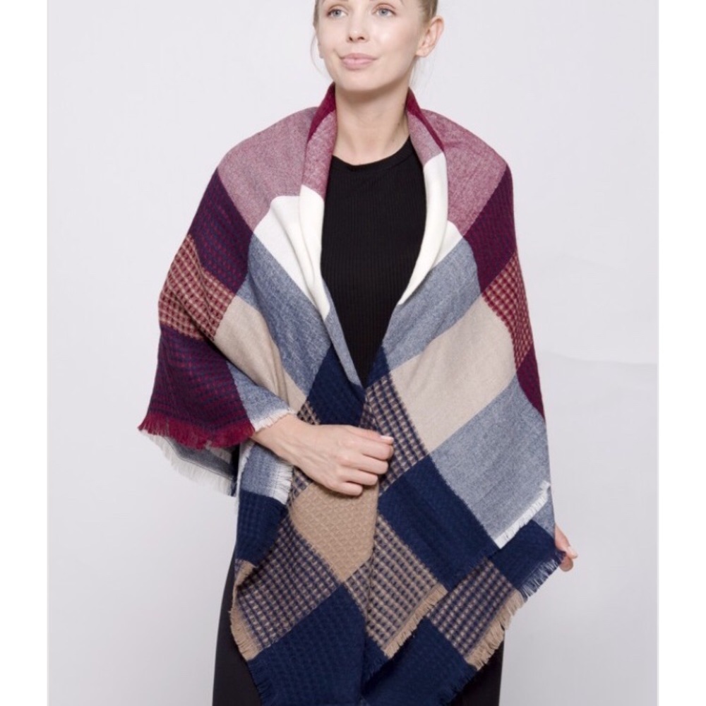 LAST 2 LEFT!!! OVERSIZED BLANKET SCARF - Picture 1 of 3