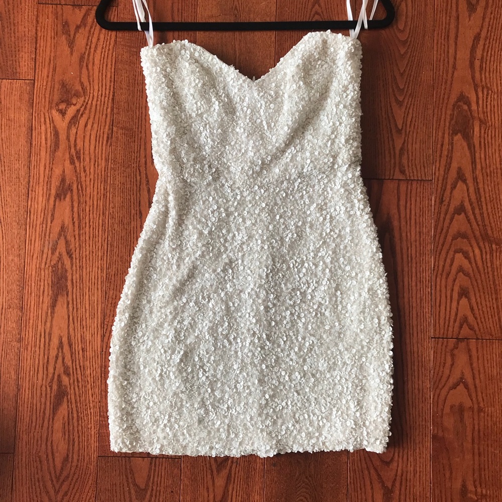 White Sequin-Pearl Very Mini Dress