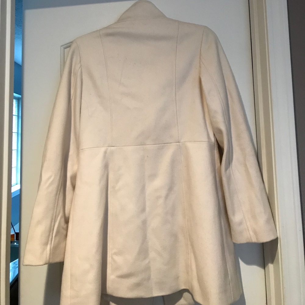 Ivory winter jacket - Picture 2 of 3