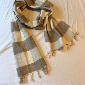 Linen scarf