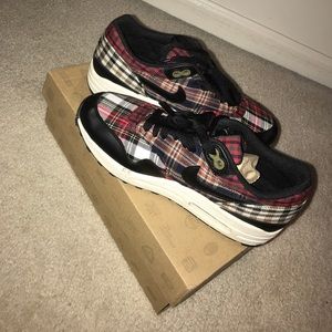 Nike air max 1, plaid, never worn
