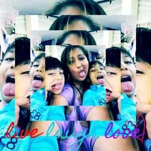 Meet your Posher, Jeannette