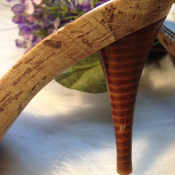 Guess Cork Heeled Sandals - Picture 4 of 8