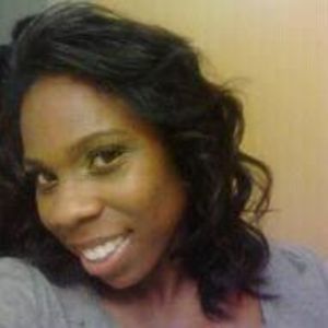 Meet your Posher, Monique