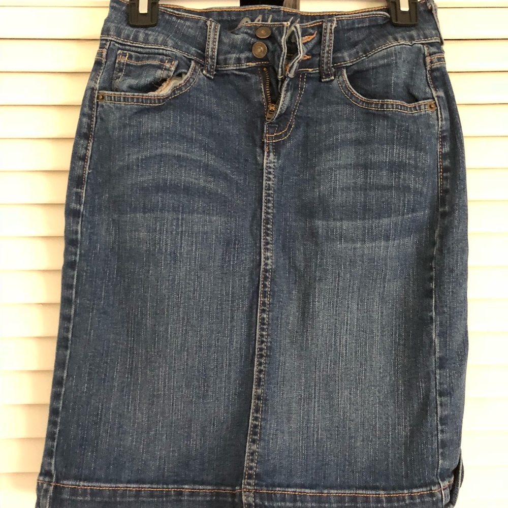 Old Navy denim skirt