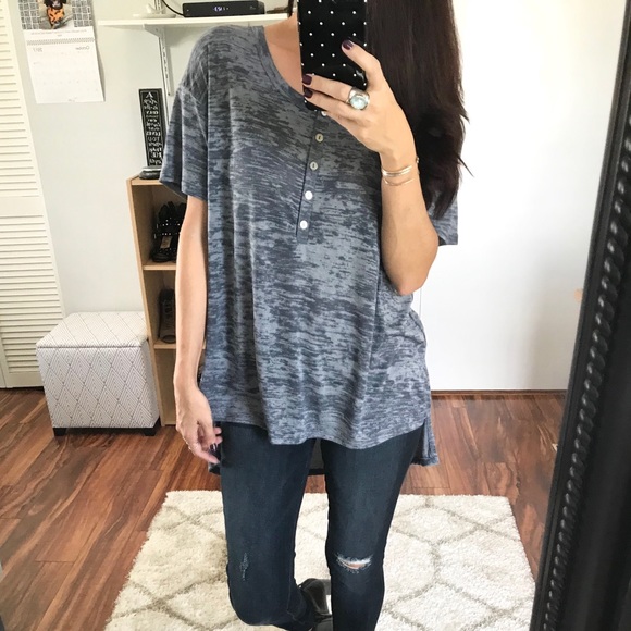 ▪️SALE • LAST 1 • Bijou Boyfriend Tee - Charcoal - Picture 2 of 4