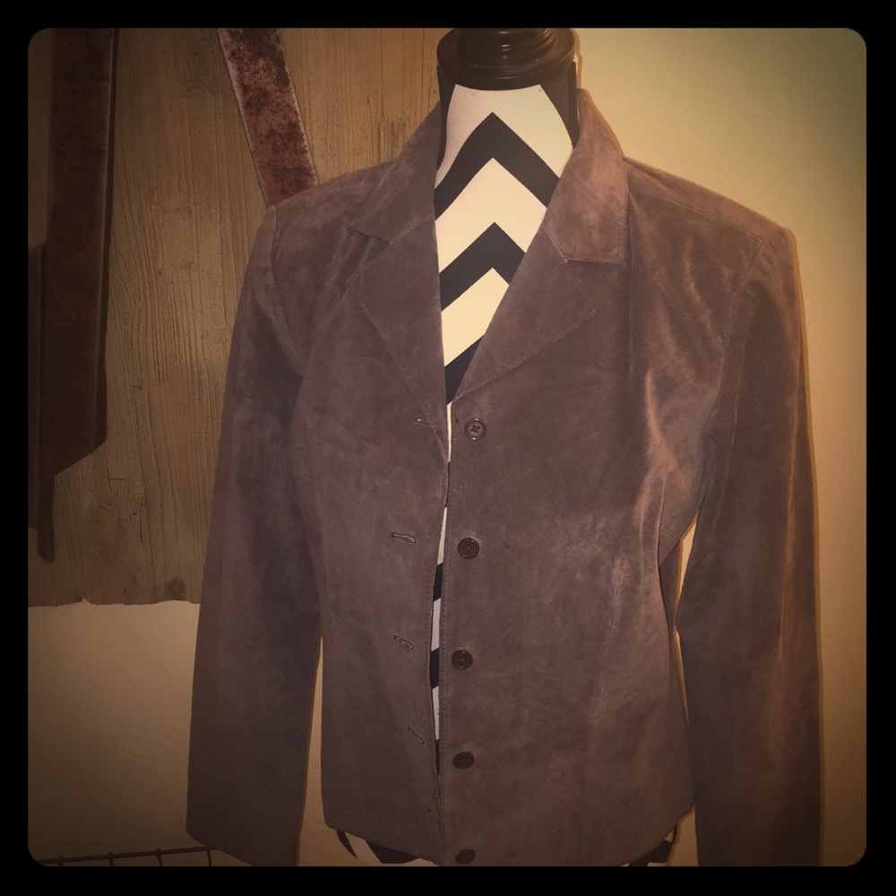 Révue dark brown leather jacket