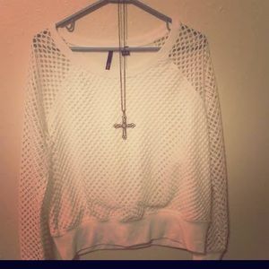$5 bundle item white “net” long sleeve shirt M