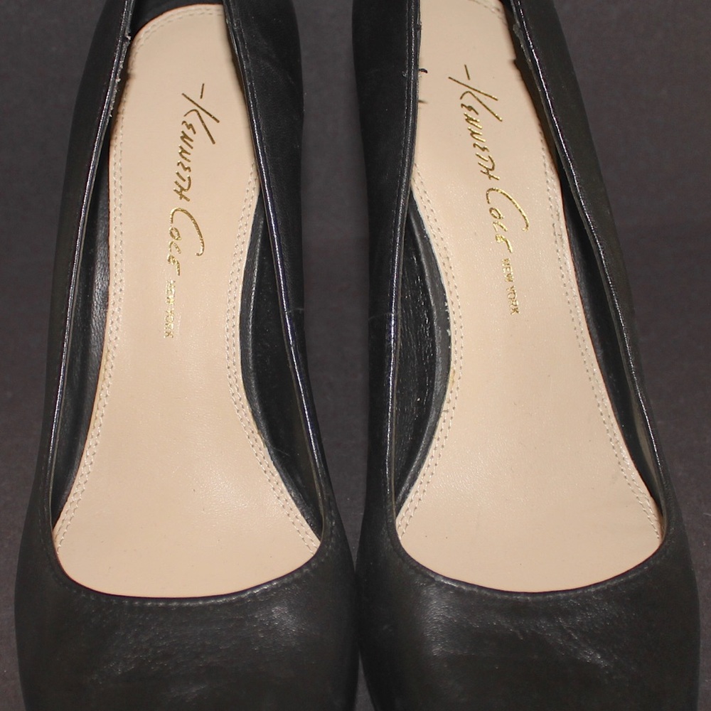 Kenneth Cole pumps - Picture 2 of 3