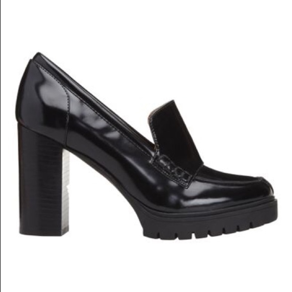 90’s Inspired Chunky Heel Pumps👠