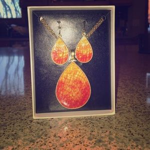 Necklace and earrings