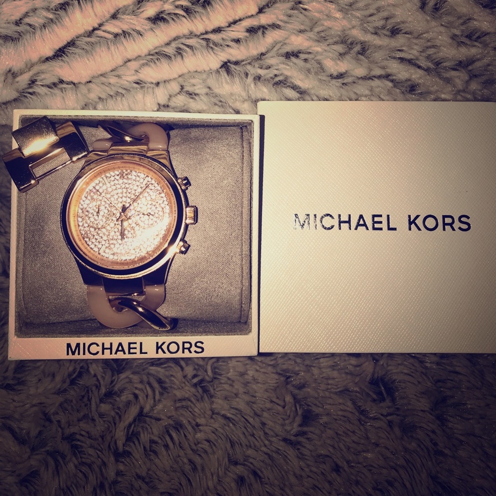Diamond MK rose gold watch